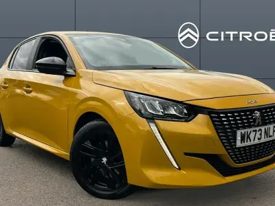 Gebraucht Peugeot 208 Active+ 102 PS (75 kW) 2023 Gelb Kleinwagen