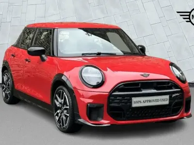 Used Mini Cooper Hatch 113 kW (154 HP) 2025 Red Hatchback