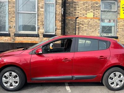 Used Renault Mégane III Expression 2009 Red Hatchback