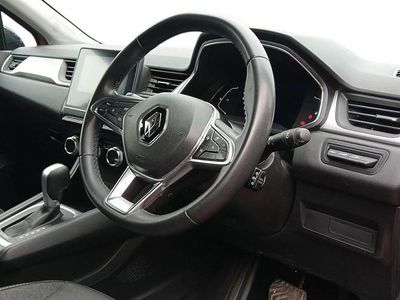 Second-hand Renault Captur Iconic 145 CP (106 kW) 2022 Roșu SUV