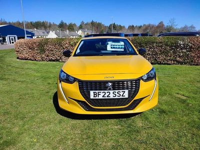 Used Peugeot 208 Active Premium 75 HP (55 kW) 2022 Yellow Hatchback