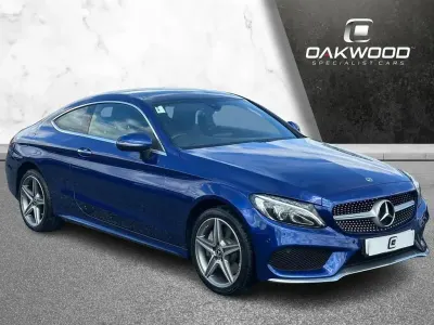 Usado Mercedes C250 AMG Line Premium 204 HP (150 kW) 2018 Azul Coupé