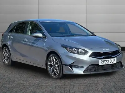 Used Kia Ceed 158 HP (116 kW) 2022 Lunar silver Hatchback