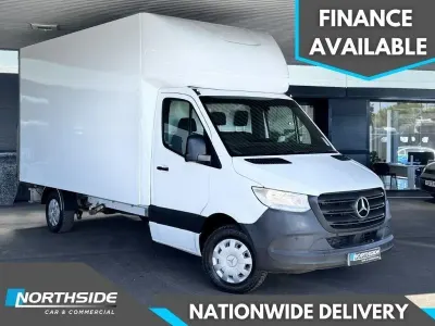 Używany Mercedes Sprinter 143 KM (105 kW) 2020 Biały Van