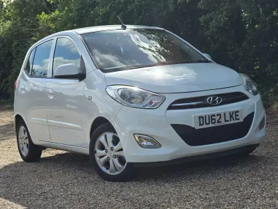 Used Hyundai i10 Active 86 HP (63 kW) 2012 White Hatchback