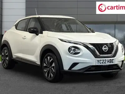 Używany Nissan Juke Acenta 117 KM (86 kW) 2022 Biały SUV