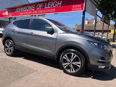 Used Nissan Qashqai N-Connecta 115 HP (84 kW) 2018 Grey SUV