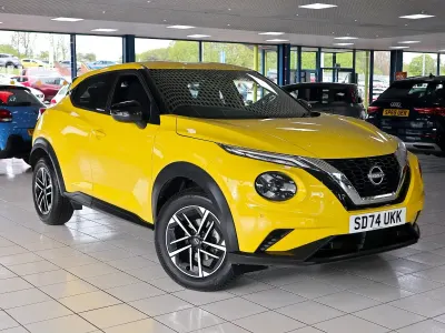 Used Nissan Juke N-Connecta 2024 Yellow SUV