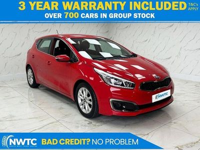 Used Kia Ceed 134 HP (98 kW) 2016 Red Hatchback