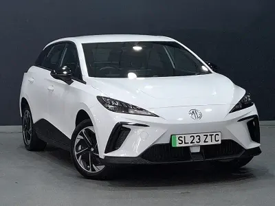 Used MG MG4 EV SE 149 kW (203 HP) 2023 White Hatchback