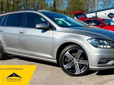 Używany VW Golf VII Match 115 KM (84 kW) 2019 Srebrny Kombi
