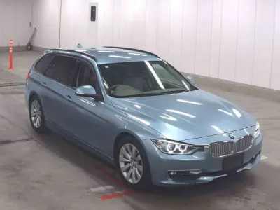 Used BMW 320 Performance 181 HP (133 kW) 2013 Blue Estate