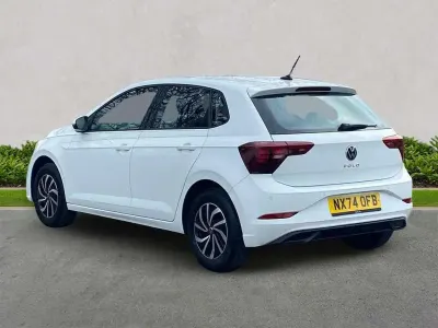 Used VW Polo Life 95 HP (69 kW) 2024 White Hatchback