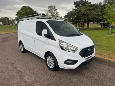 Usado Ford Transit Custom Limited 130 HP (95 kW) 2020 Branco Van