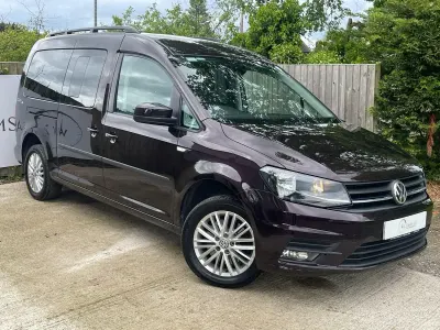 Used VW Caddy Maxi Life 2019 Mauve/purple MPV