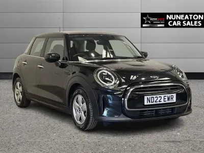 Used Mini Cooper Classic 136 HP (100 kW) 2022 Black Hatchback