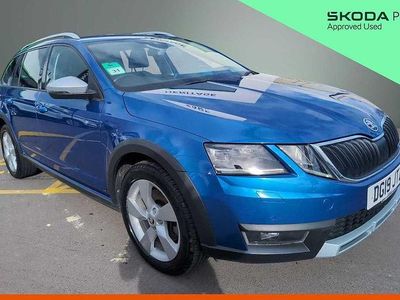 Used Skoda Octavia 135 HP (99 kW) 2019 Race blue metallic Estate
