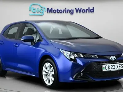 Used Toyota Corolla 140 HP (102 kW) 2023 Blue Hatchback