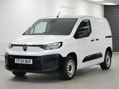 Used Citroën Berlingo 100 HP (73 kW) 2024 White MPV