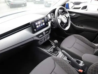 Usado Skoda Scala SE 94 CV (69 kW) 2024 Azul Utilitario