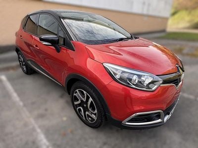 Used Renault Captur Signature 90 HP (66 kW) 2016 Red SUV