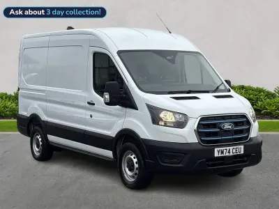 Begagnad Ford E-Transit 197 kW (269 HK) 2024 Vit Van
