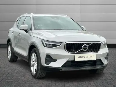 Used Volvo XC40 Core 161 HP (118 kW) 2025 SUV