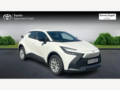 Used Toyota C-HR 140 HP (102 kW) 2024 White SUV