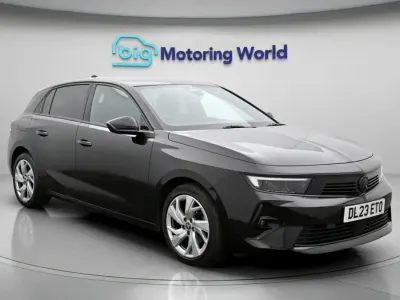Używany Vauxhall Astra S 129 KM (94 kW) 2023 Czarny Hatchback