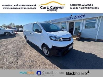 Usado Toyota Proace 140 HP (102 kW) 2022 Branco Monovolume