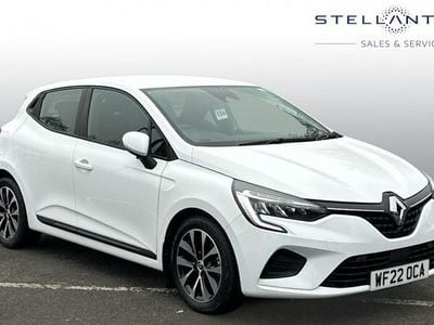 Used Renault Clio V Iconic 140 HP (102 kW) 2022 Hatchback