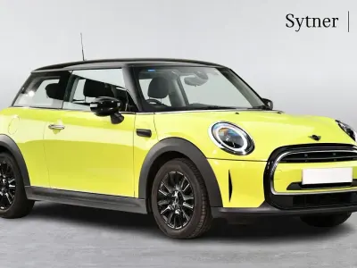 Used Mini Cooper Classic 134 HP (98 kW) 2022 Yellow Hatchback