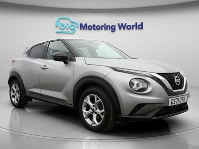 Used Nissan Juke N-Connecta 114 HP (83 kW) 2022 Silver SUV