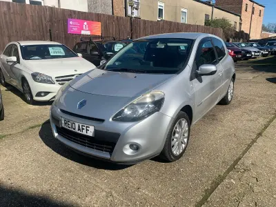 Used Renault Clio Dynamique 2010 Silver Hatchback