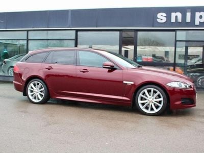 Used Jaguar XF Sportbrake R-Sport 200 HP (147 kW) 2015 Red Estate