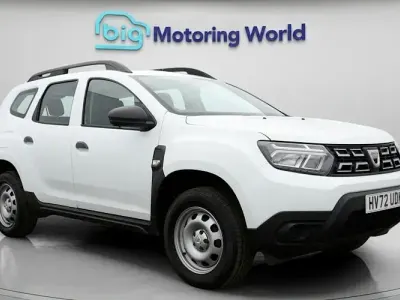Used Dacia Duster Essentiel 90 HP (66 kW) 2022 White SUV