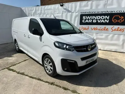 Gebraucht Vauxhall Vivaro 100 PS (73 kW) 2023 Weiß Van / Kleinbus