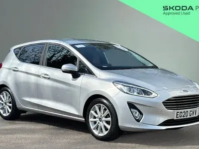 Begagnad Ford Fiesta Titanium 95 HK (69 kW) 2021 Halvkombi