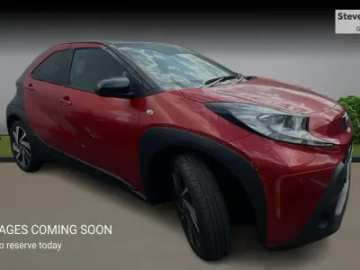Used Toyota Aygo X 72 HP (52 kW) 2023 Red SUV