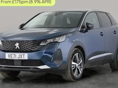 Używany Peugeot 3008 Allure 300 KM (220 kW) 2022 Niebieski SUV