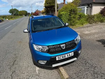 Used Dacia Sandero Lauréate 2016 Blue Hatchback
