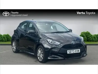 Used Toyota Yaris 113 HP (83 kW) 2023 Black Hatchback