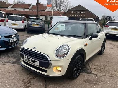 White Used 2017 Mini Cooper Hatch Hatchback | £5,695 (Fair price)