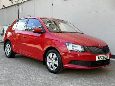 Used Skoda Fabia 60 HP (44 kW) 2015 Red Hatchback
