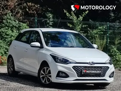 Used Hyundai i20 Edition 84 HP (61 kW) 2018 White Hatchback