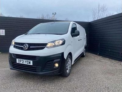 Used Vauxhall Vivaro 100 HP (73 kW) 2021 White MPV