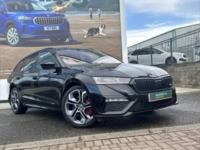 Used Skoda Octavia vRS 196 HP (144 kW) 2023 Black Estate