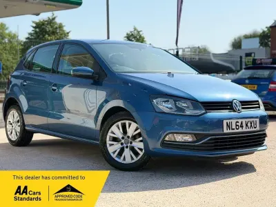 Begagnad VW Polo SE 75 HK (55 kW) 2014 Blå Halvkombi