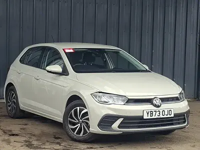 Usado VW Polo Life 80 HP (58 kW) 2023 Cinzento Citadino