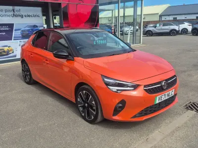 Używany Vauxhall Corsa-e Elite 100 kW (136 KM) 2022 Pomarańczowy Hatchback